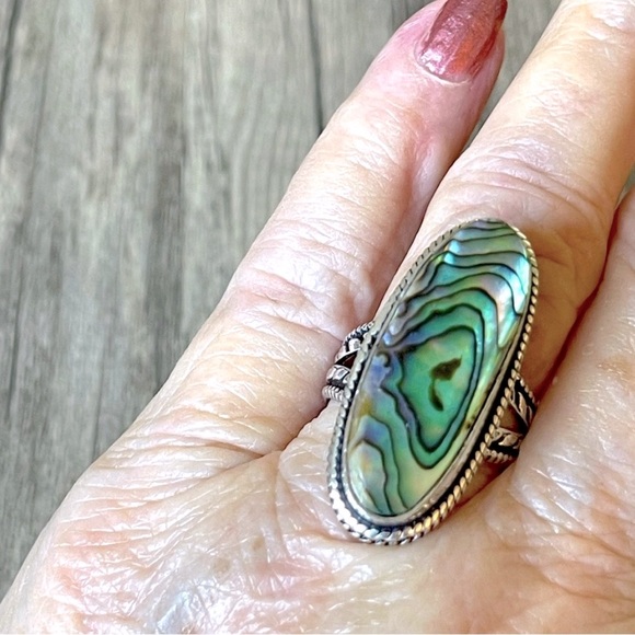 Abalone Heirloom Design Ring - Picture 3 of 3